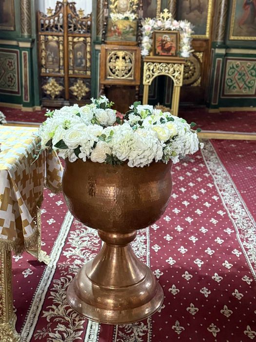 Efectuam decoratiuni Cristelnita Botez