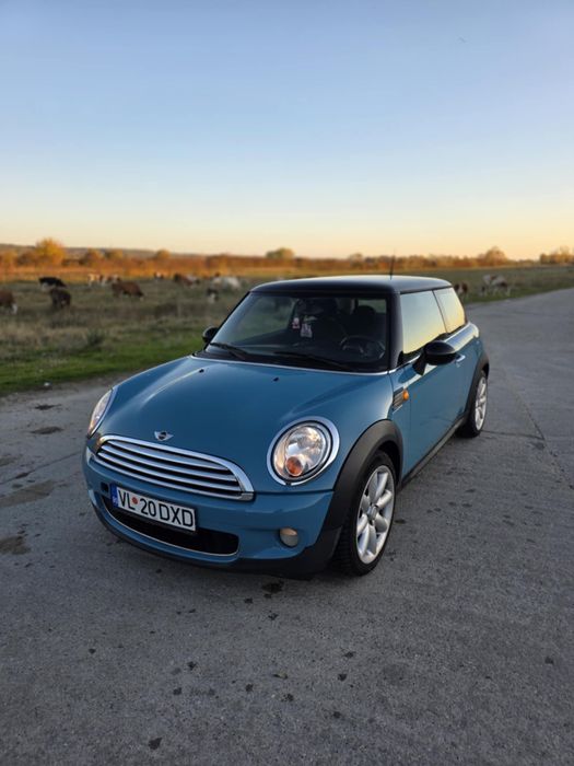 Vând Mini Cooper