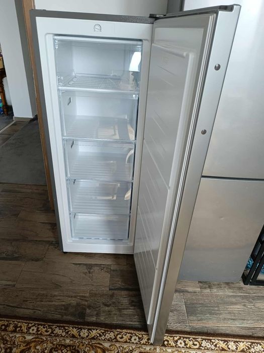 Congelator Heinner HFF-N165F+, 165l, 5 Sertare, Control mecanic, Term