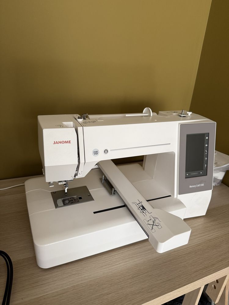 Бродировъчна машина Janome MC550E