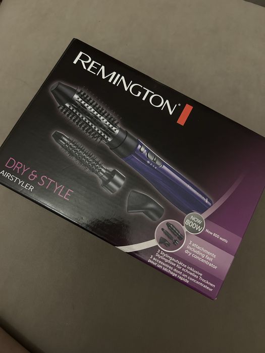 Продам фен- щетку Remington
