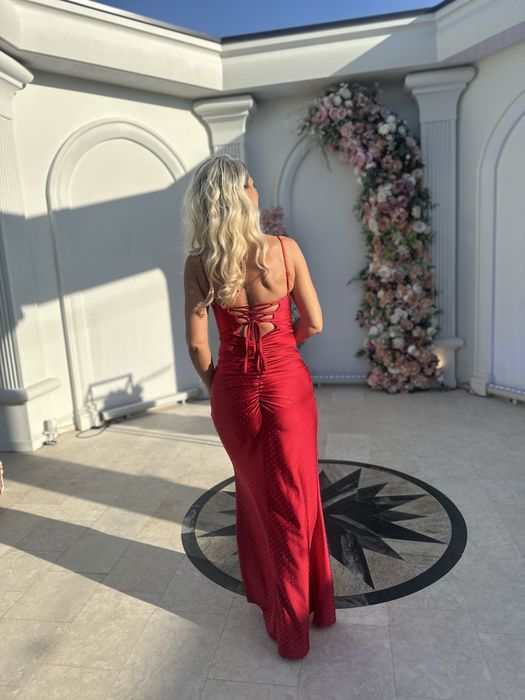 Rochie eleganta cu strasuri