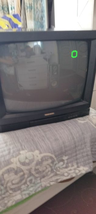 Продаю 2 телевизор DAEWOO.