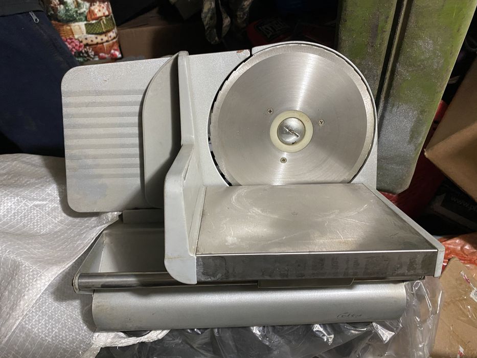 Кухонный нож электрический