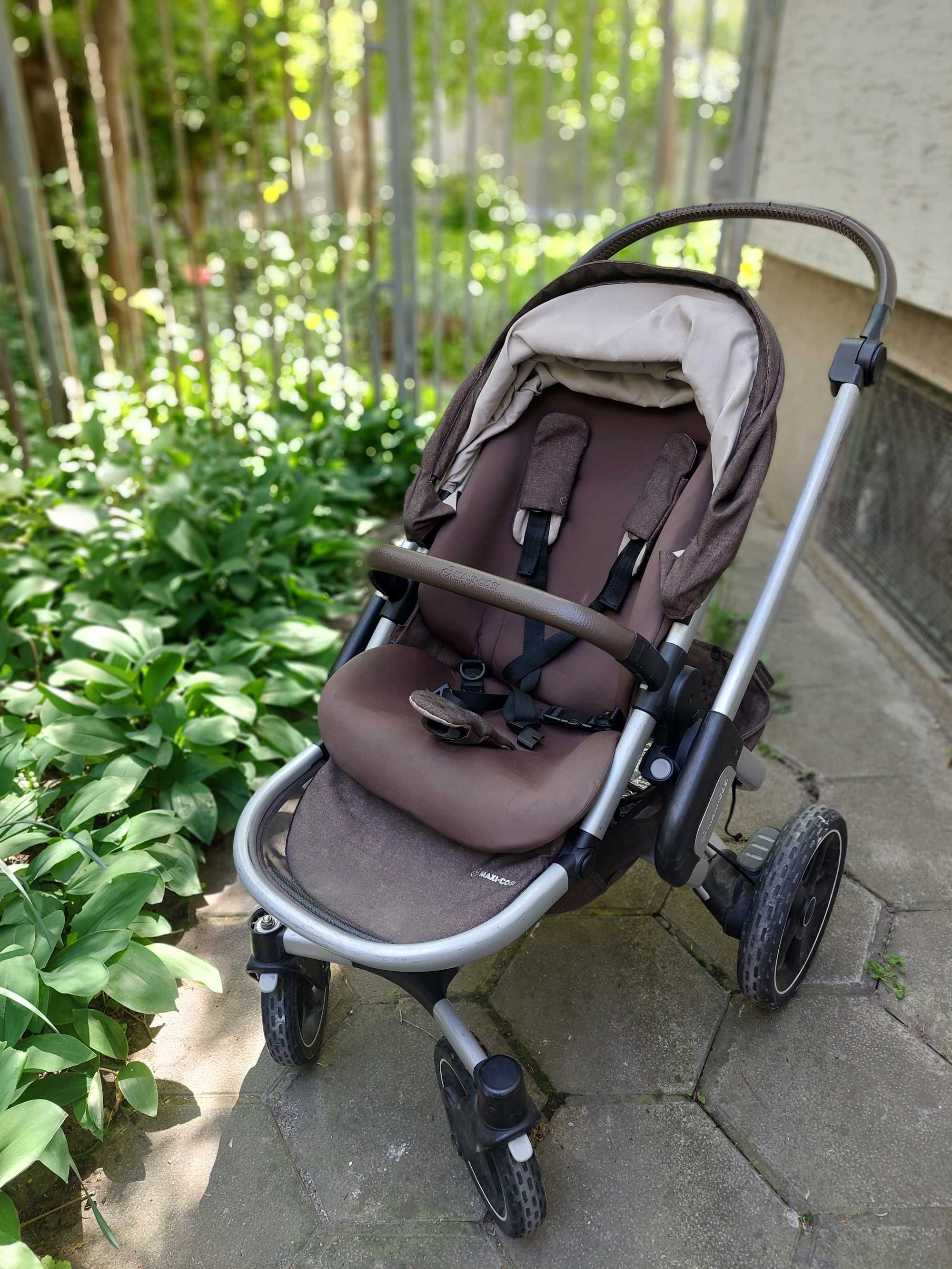 Maxi Cosi Nova 4 + кош Oria