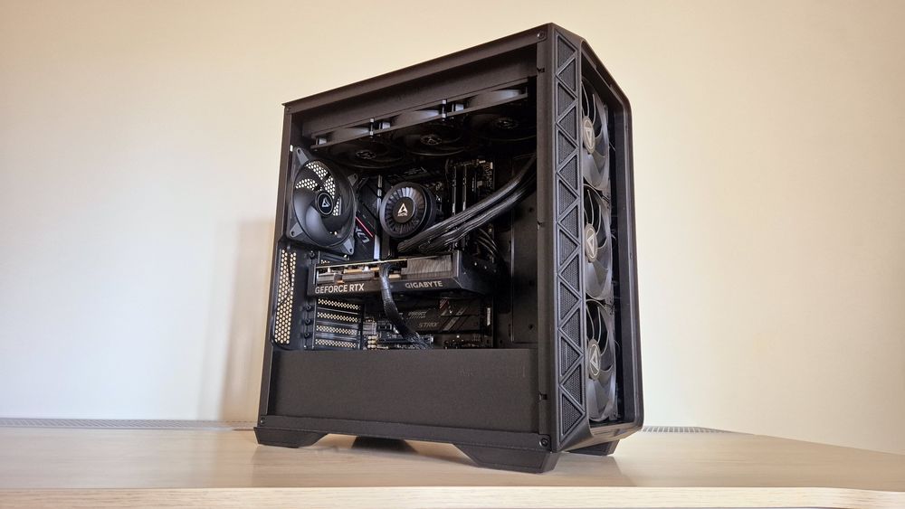 PC Ultra 2K RTX 4070 SUPER ~ AM5 ~ 32GB DDR5 ~ 2TB SSD
