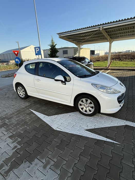 Vand    Peugeot     207