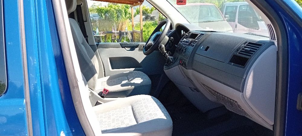 Volkswagen Transporter 1.9Tdi 8+1locuri / adus recent