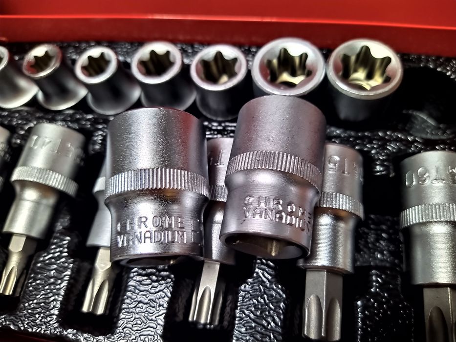 Trusa 16 Piese Chei Tubulare Torx si Capete Biti Torx