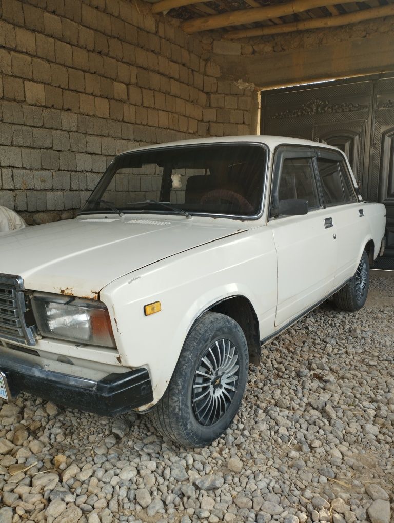 Vaz 2107. Yili 2000