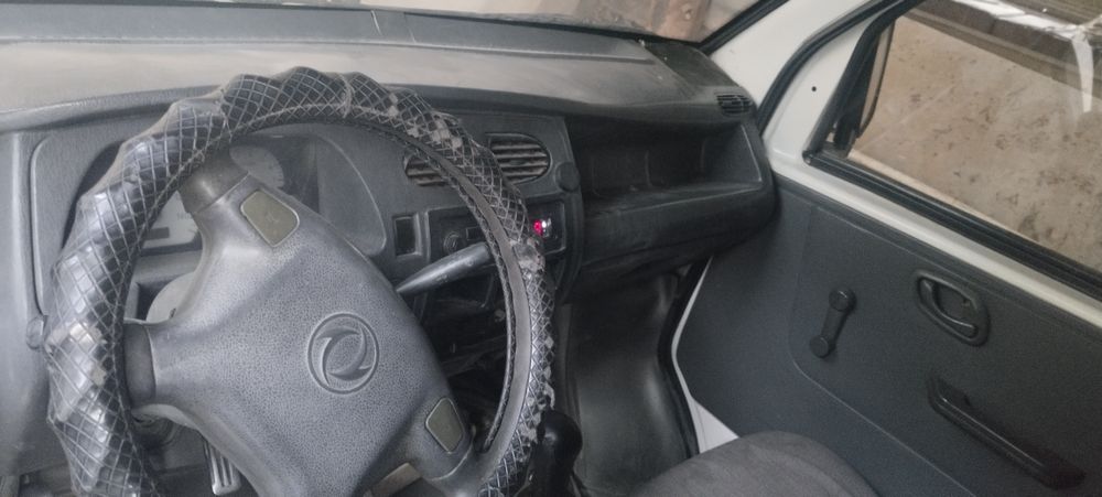 Донфен  2013 йил сотилади