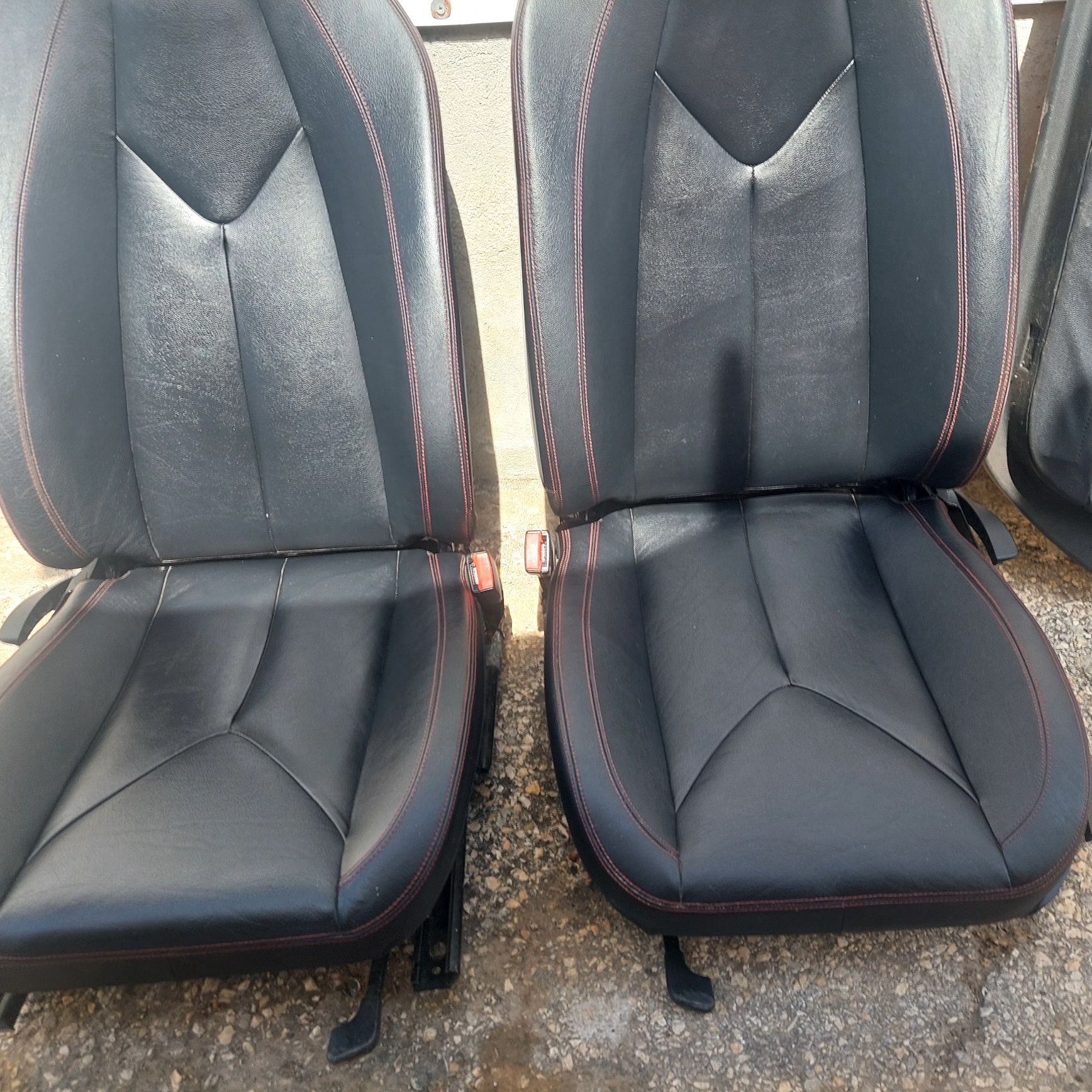 Merceses Slk w171 седалки с кори