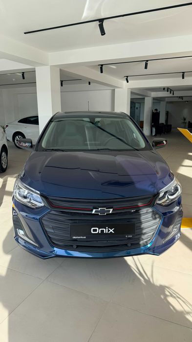 Chevrolet Onix LS mt / LTZ turbo at / Premier 2 turbo / Redline