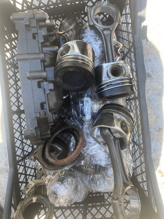 Колянов вал и бутала за Audi A4, A6, Q5 2.0tdi 177к.с