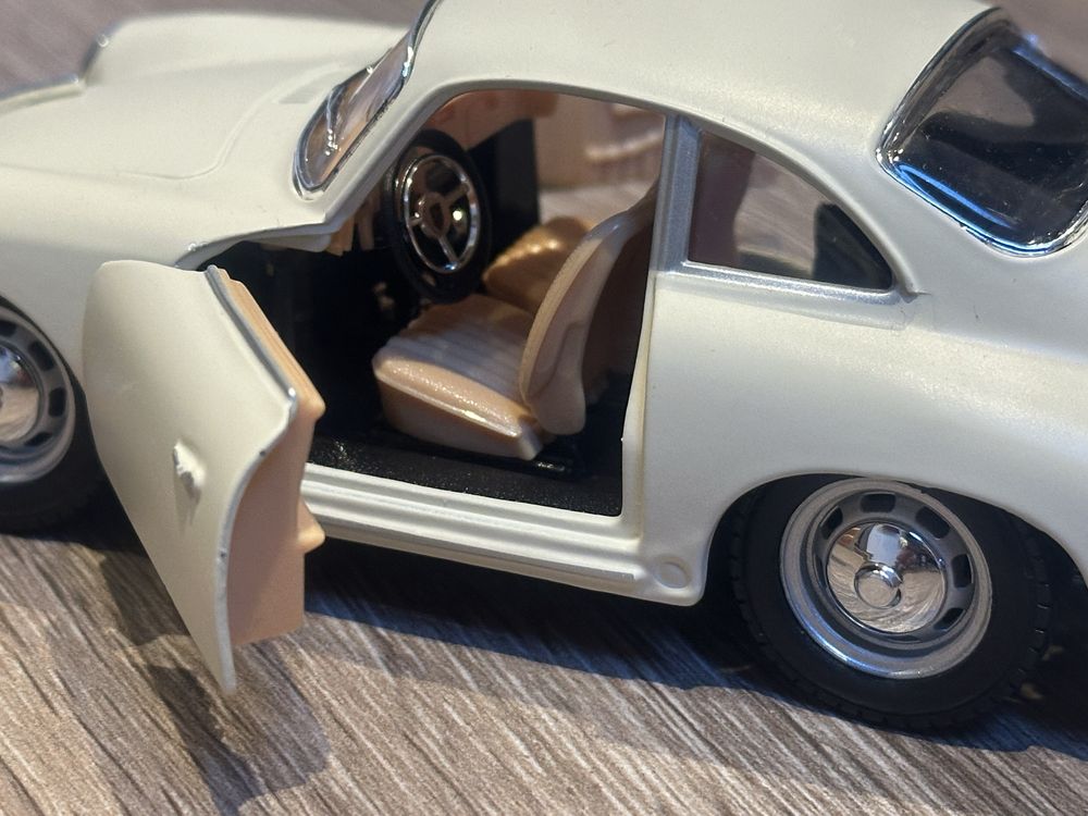 Macheta Porsche 356