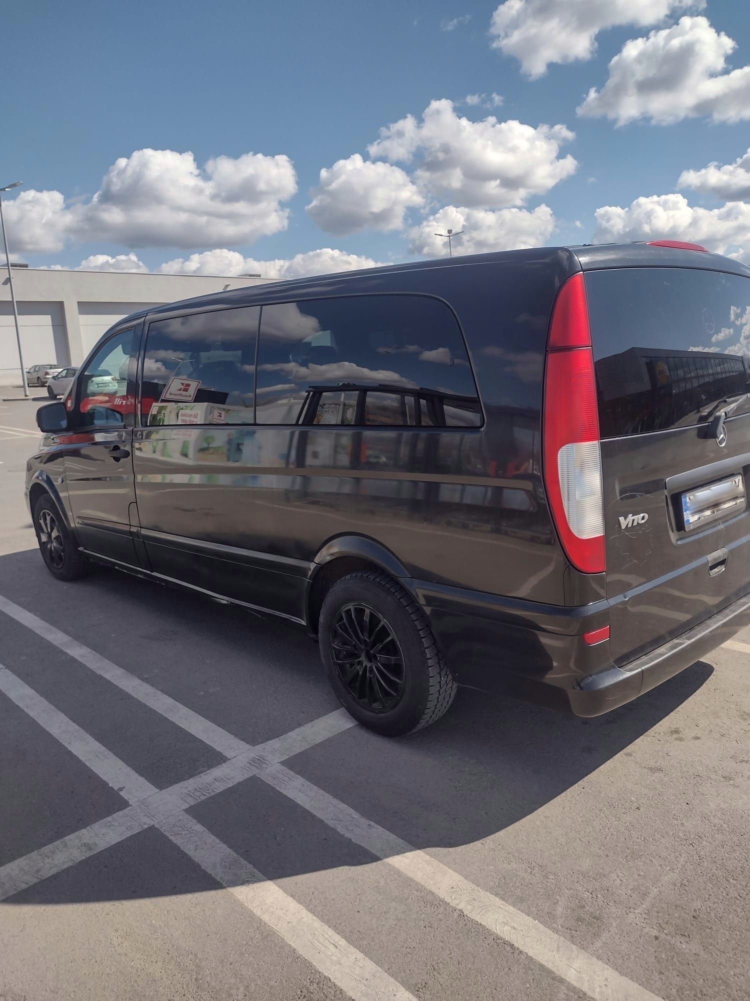 Mercedes-Benz Vito long