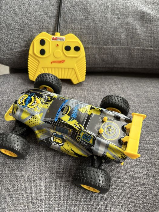 Masina cu telecomanda Hot wheels