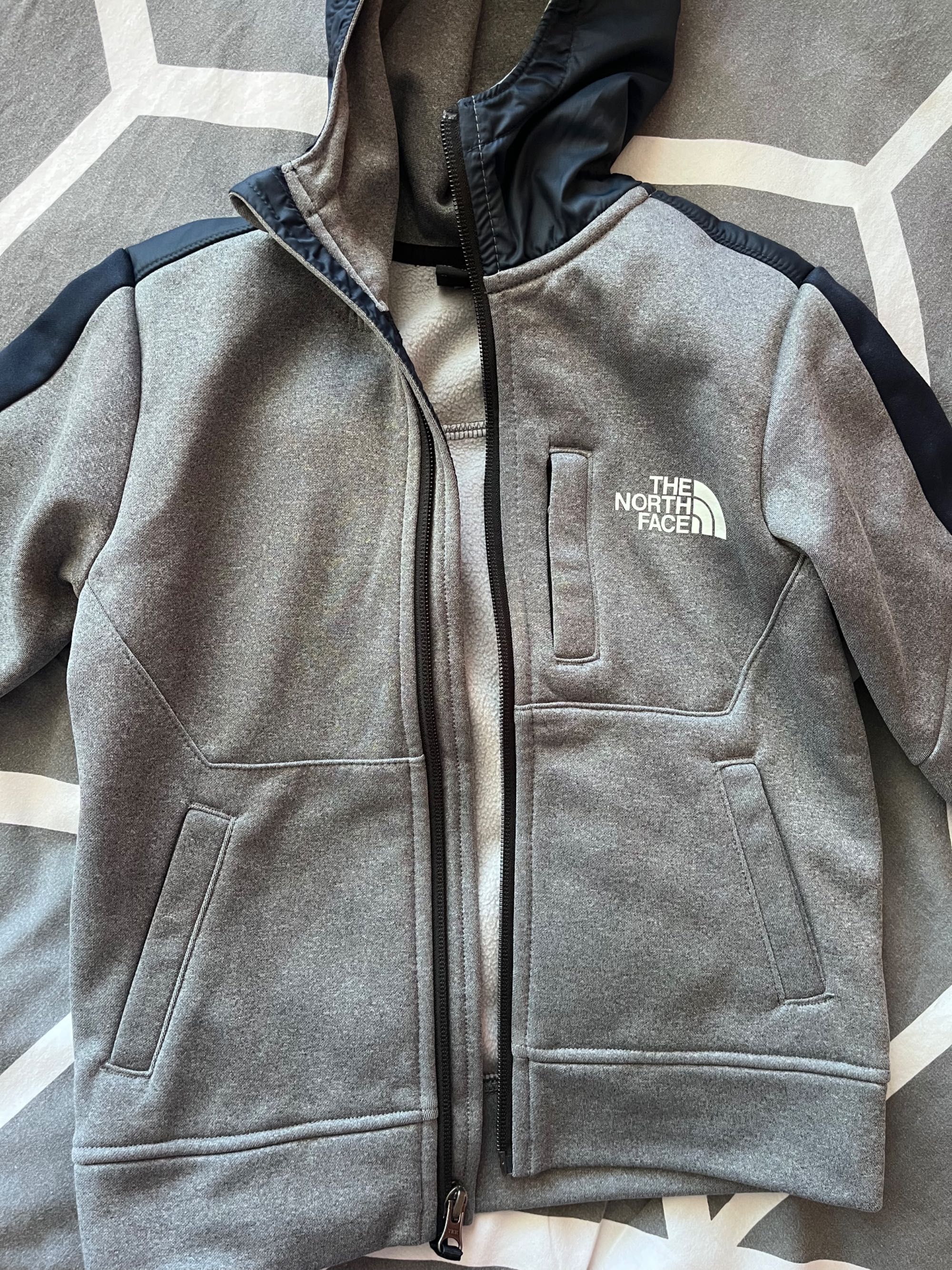 Екип The North Face