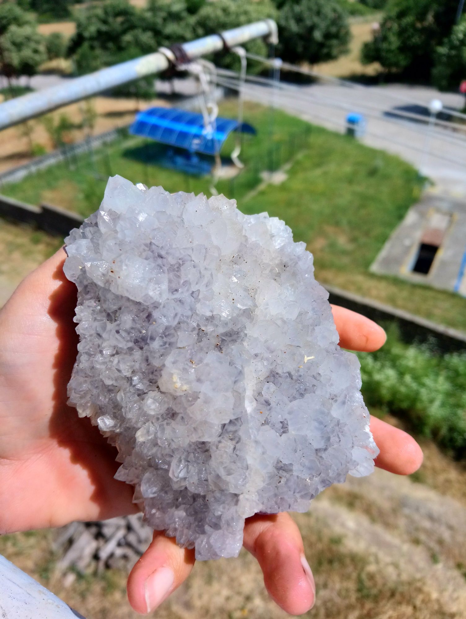 Друза кварц аметист от България минерали кристали