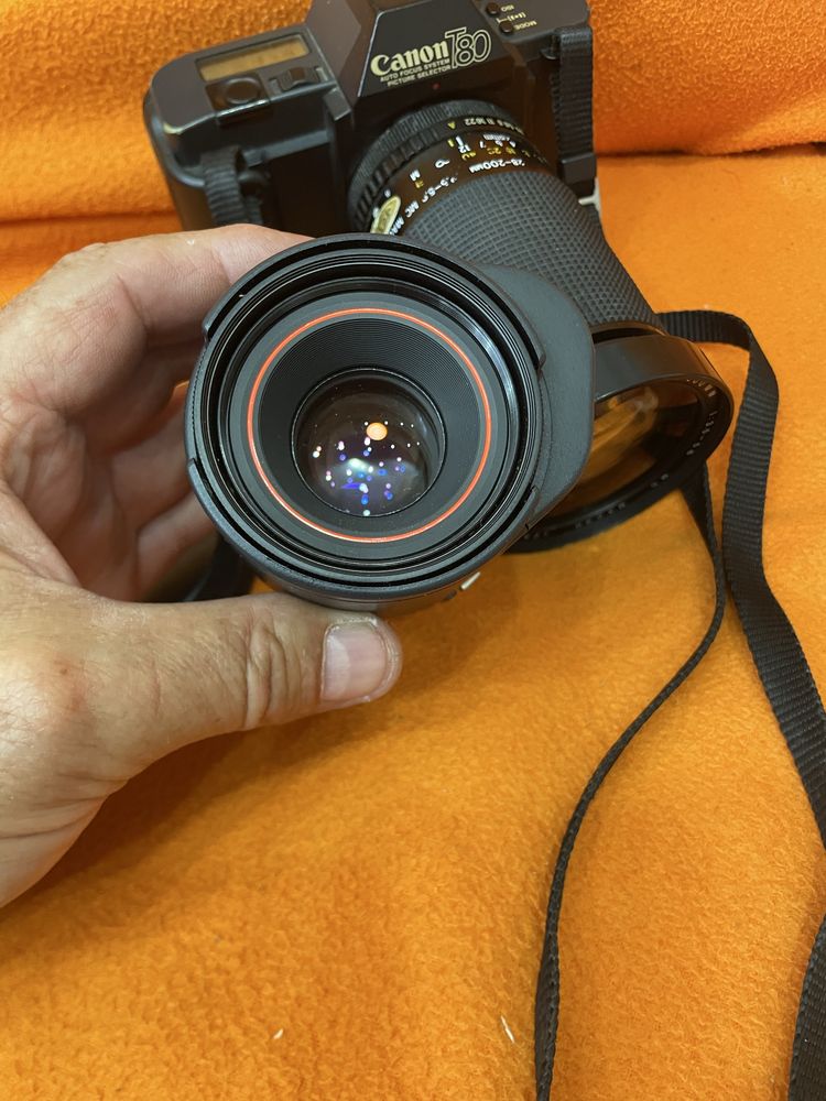 Vând Canon T80 funcțional (preț 400 lei )