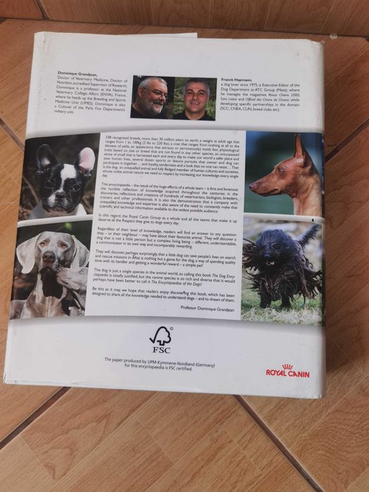 Carte The dog Encyclopaedia, noua