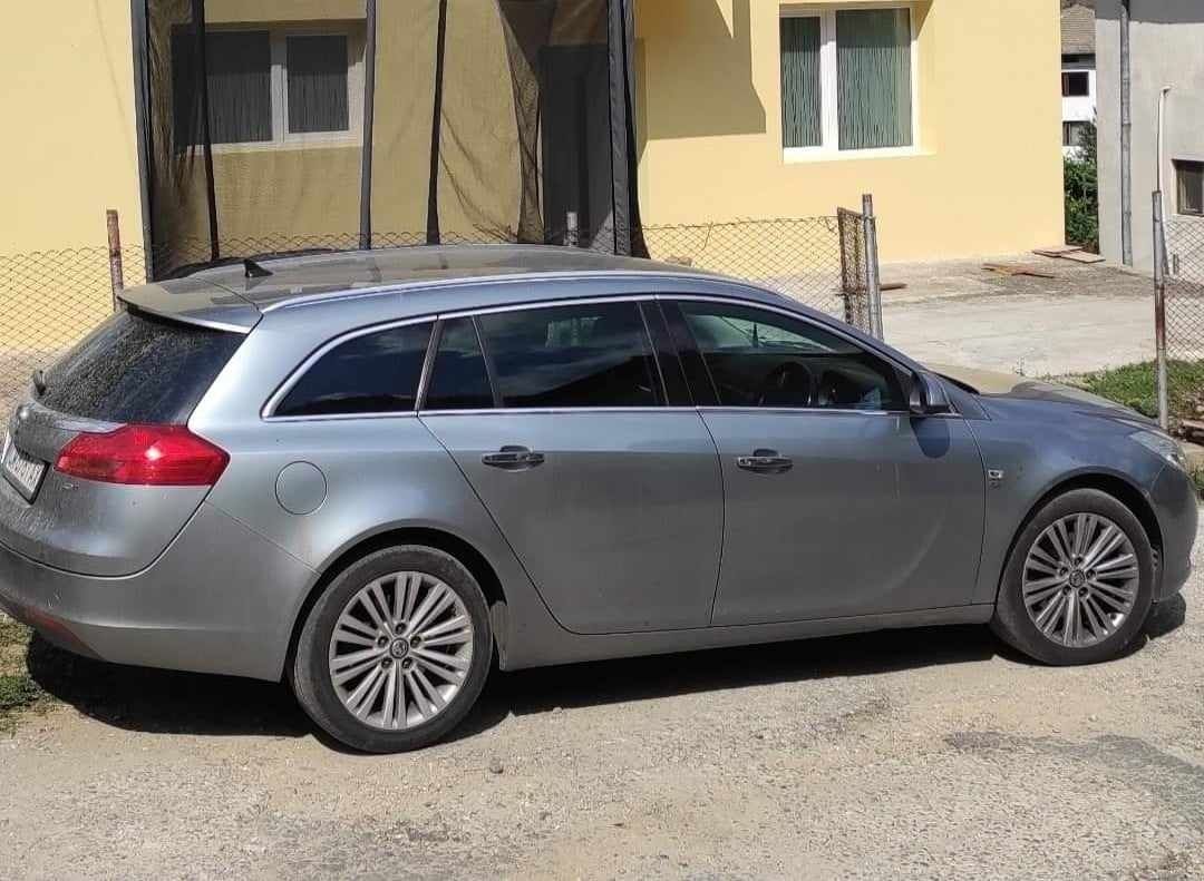 Опел Инсигния/Opel Insignia дизел 2013 година 2.0 160 к.с. на части