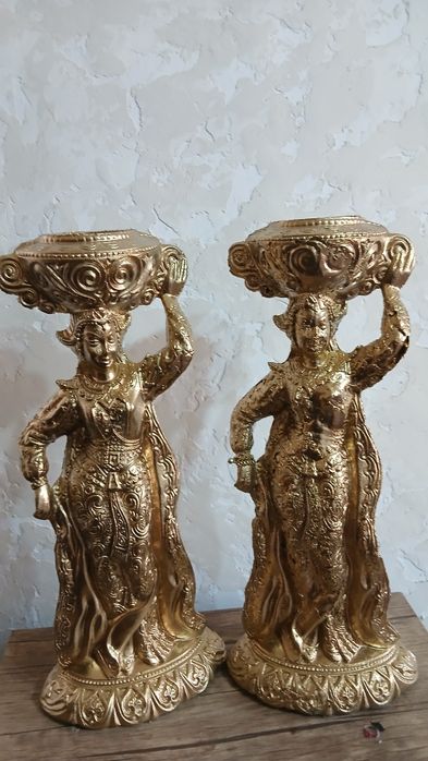 Antikavar tarzdagi haykalar sotiladi