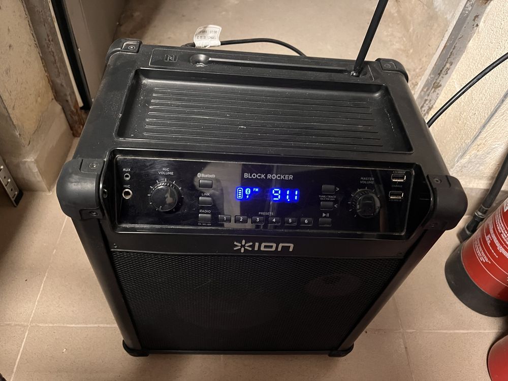 Портативна колона ION Block Rocker