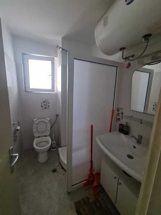 Дава се под наем Тристаен апартамент в Бургас, Възраждане - 80 кв.м за 255 € - Снимка #4