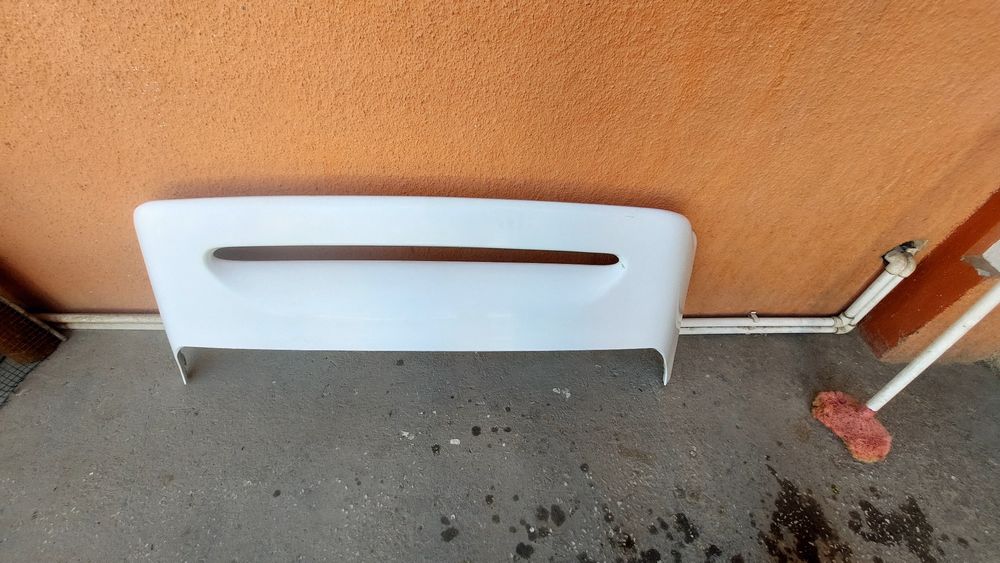 Истана микроавтобус Сполер