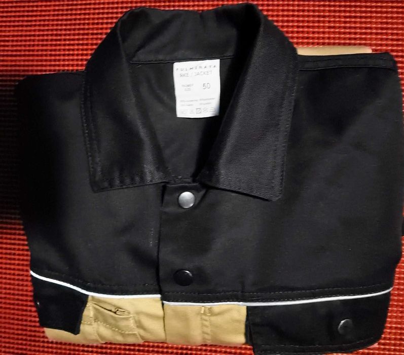 Set salopetă cu bretea mărimea 50,sunt noi