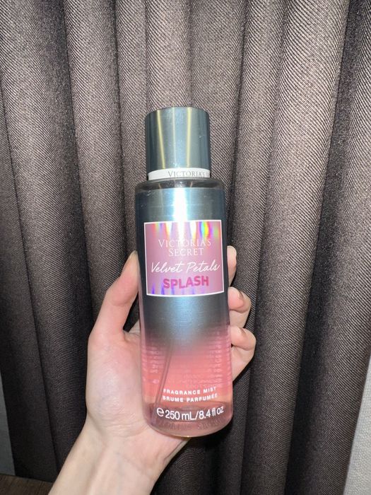 Мист Victoria’s Sectet Velvet Petals Splash (лимитка)