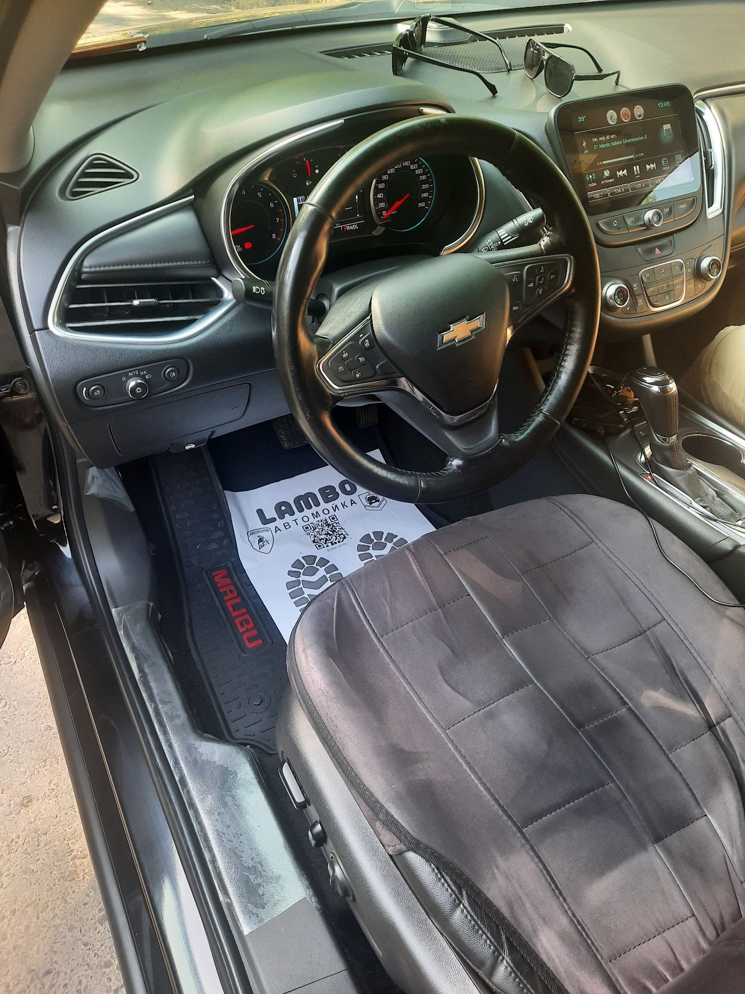 Malibu 2 qora mator 2.4 probeg 155 000 yili 2018 toza