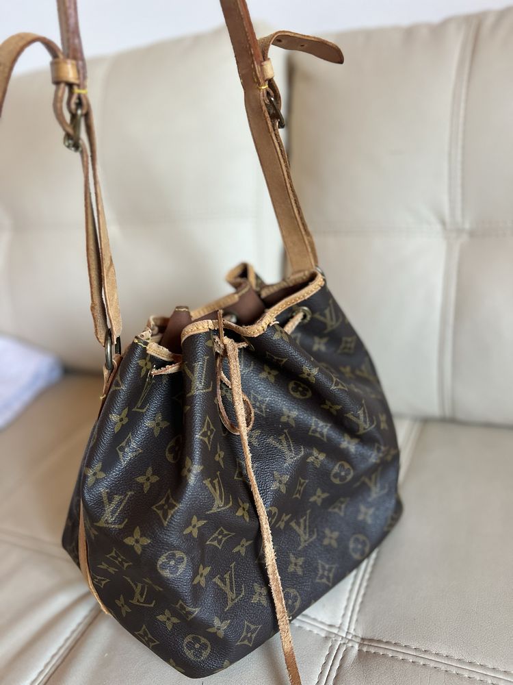 Geanta Louis Vuitton autentică