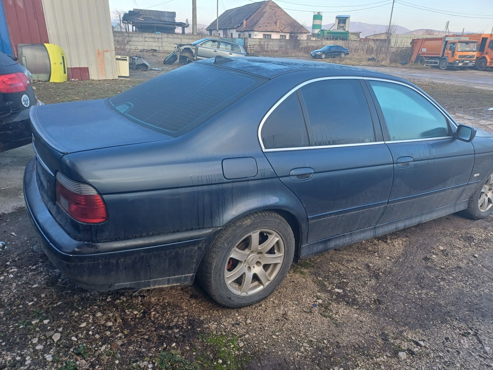 Capota bara aripi bmw e39 piese