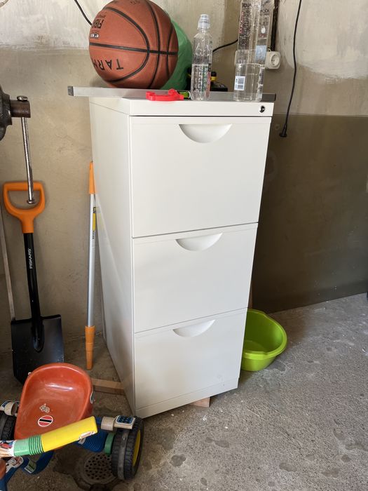 Dulap de acte Ikea