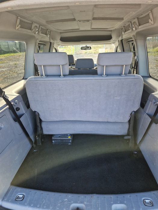 Volkswagen Caddy  7 locului