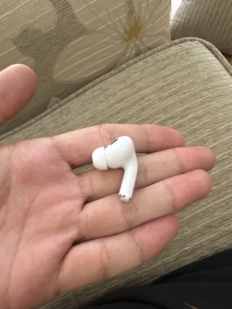 Продам наушник AirPodsPro2