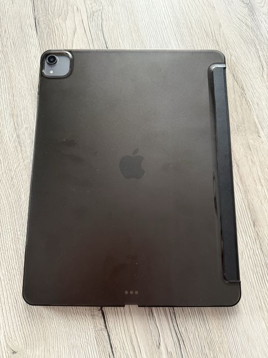 iPad Pro 12.9 (3rd gen) – 64GB Wi-Fi – Stare foarte bună