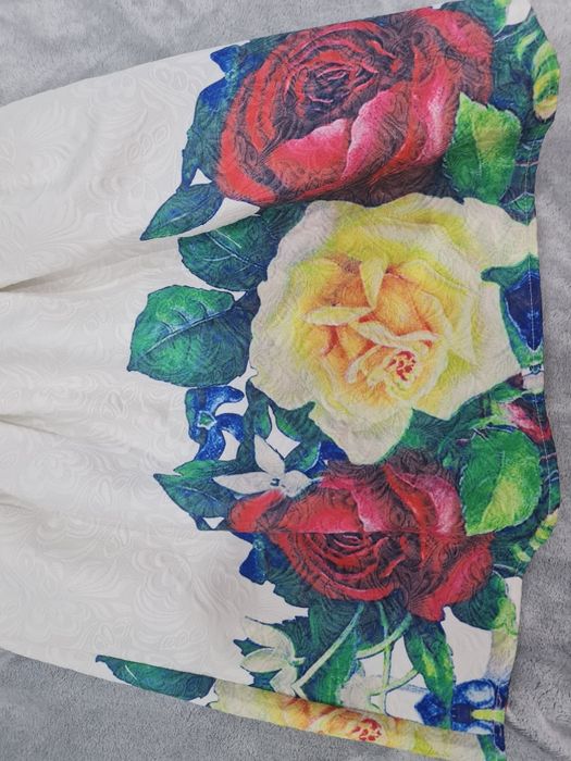 Дамски рокли ...