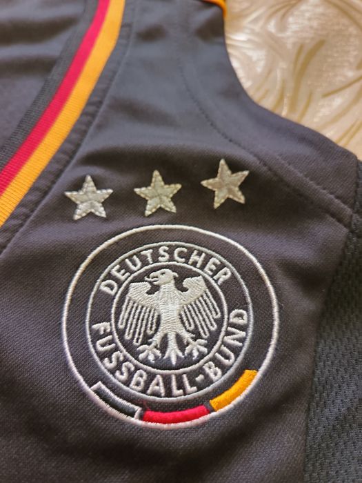 Vând maieu cu Germania