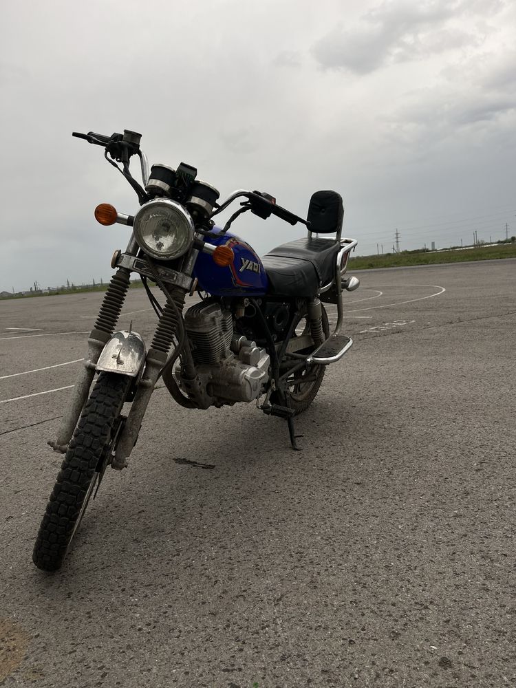 Продам мотоцикл  yaqi 200 cc