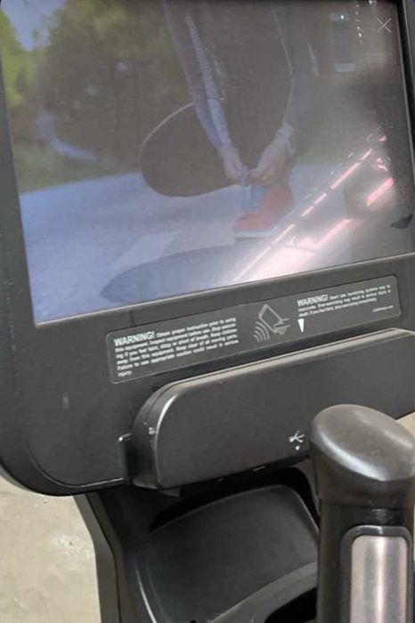 Bicicleta Eliptica Life  Fitness 95x SE3 HD , de ultima generatie