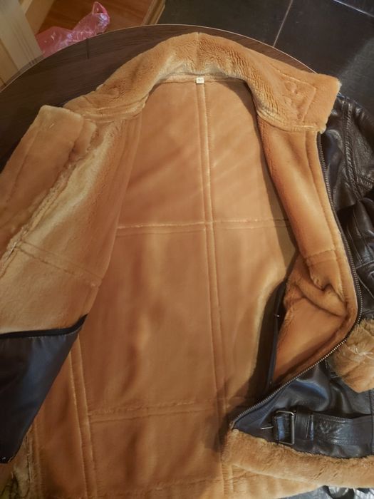 Geaca de piele dama. Model aviator