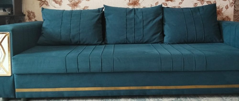 Диван новый продам