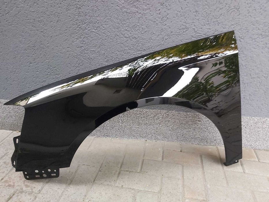 Aripa Fata Stanga VW Passat B6 2005-2011 Vopsita Negru