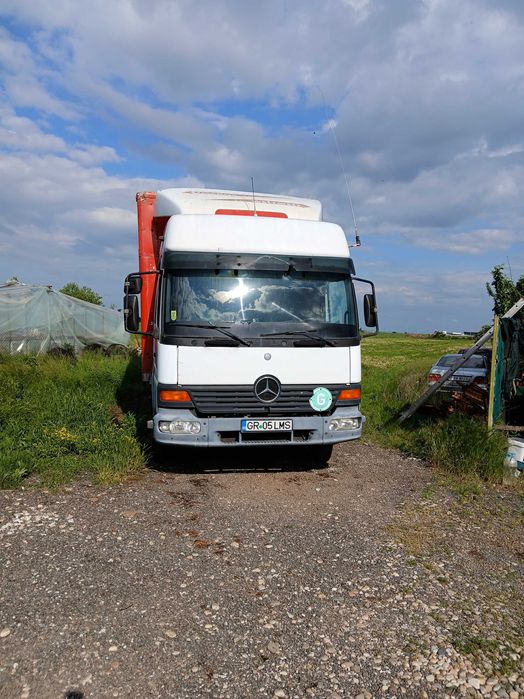 Camion apicol mercedes atego
