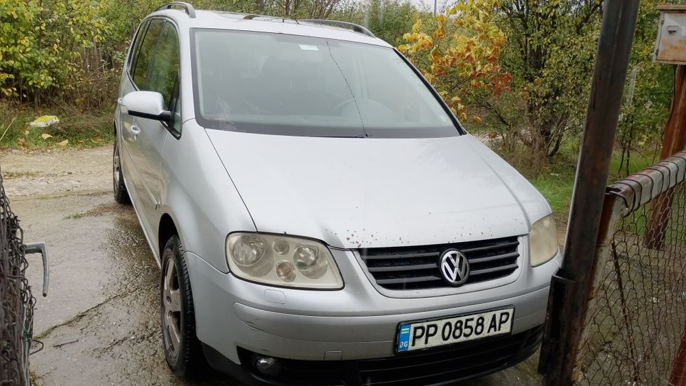 Фолксваген Туран. VW touran .2.0 дизел 140 коня. 2006г. Продава се са