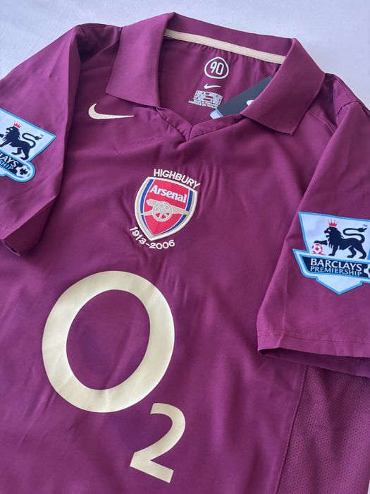 Arsenal 2005/2006 Home Kit // Henry 14