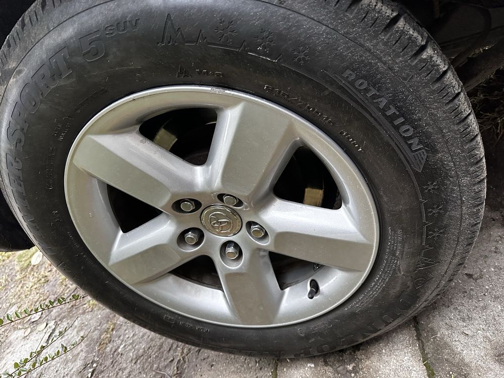 Джанти Rav 4 16-ски зимни гуми Dunlop 215/70/16